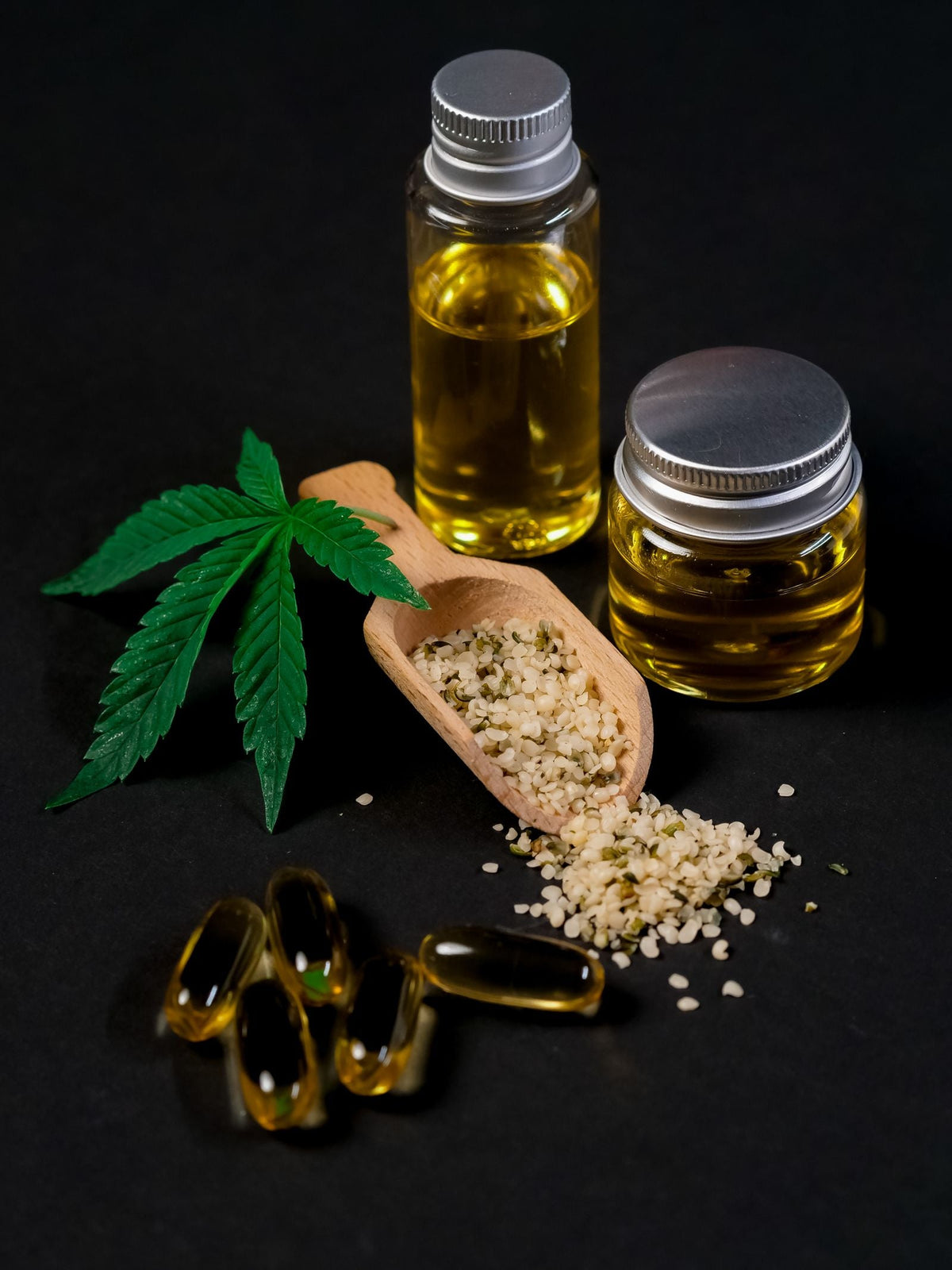 Productos de CBD, aceite, semillas y hoja de cáñamo